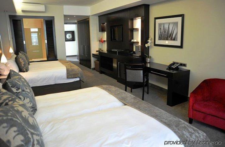 菲尔威酒店，spa中心及高尔夫度​​假酒店 Randburg 客房 照片